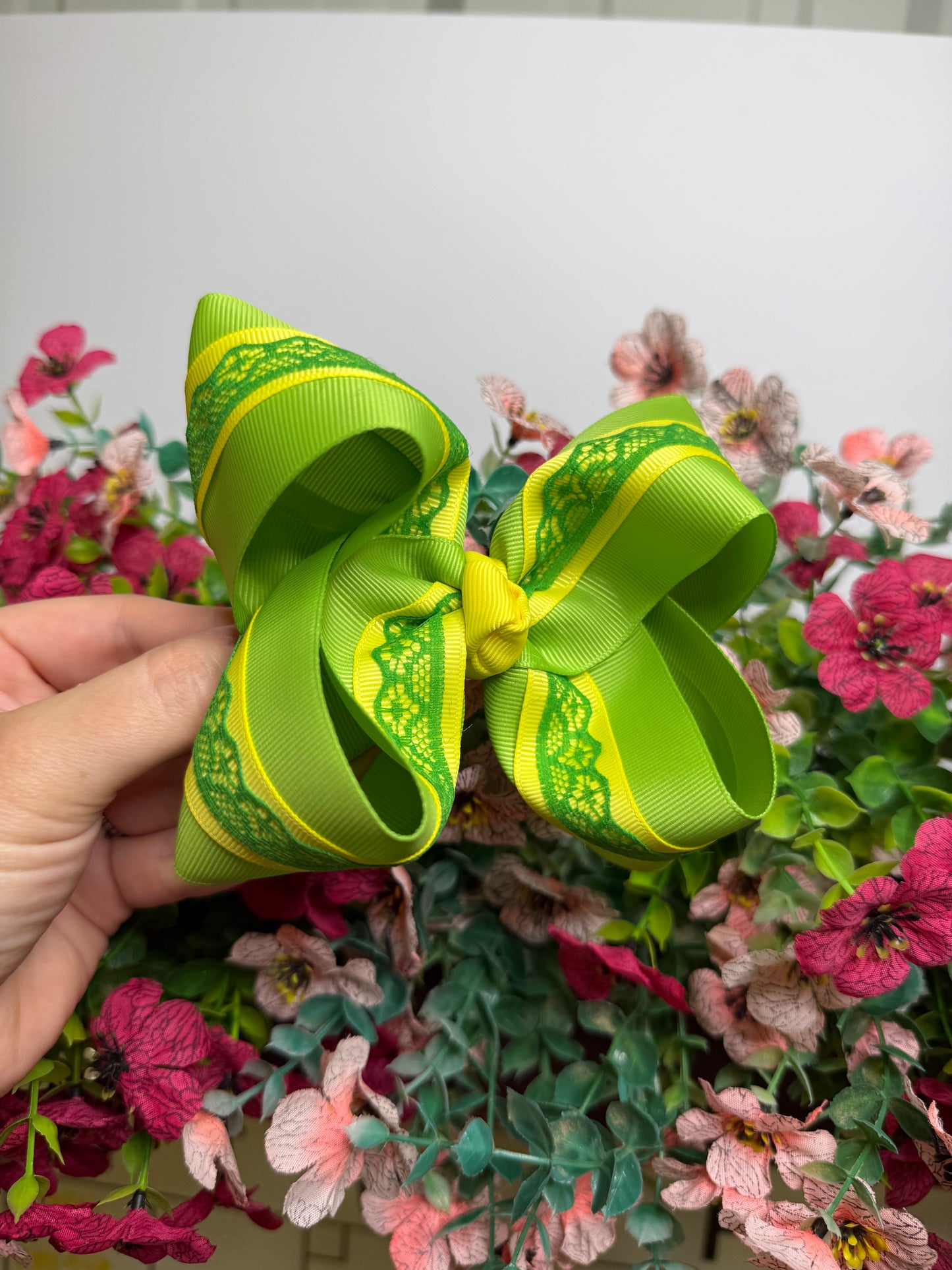 4” Clip | Green w Yellow