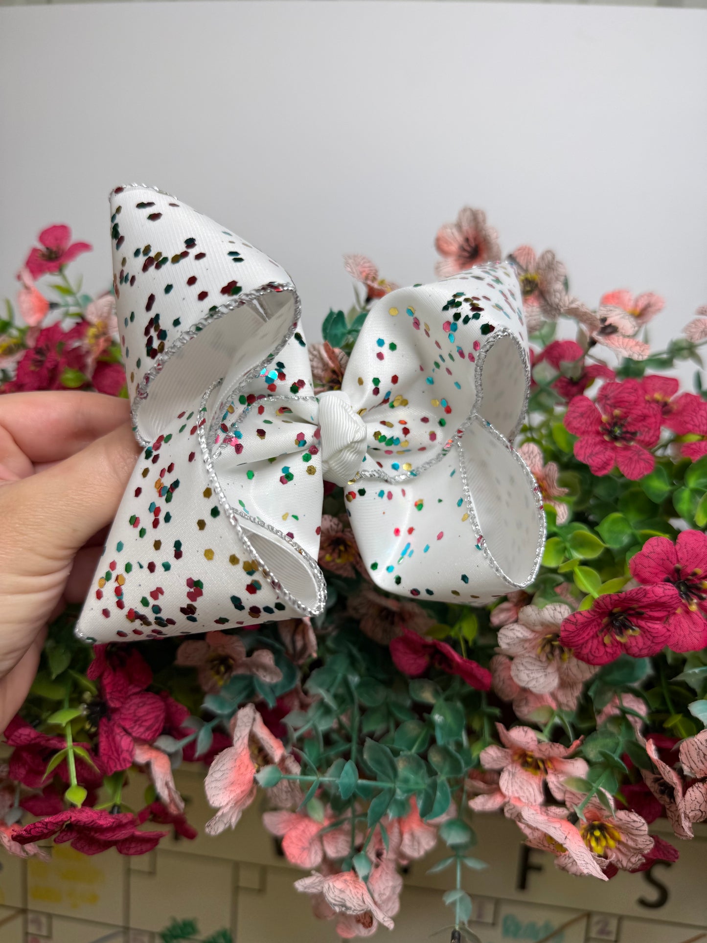 5” Clip | White Confetti