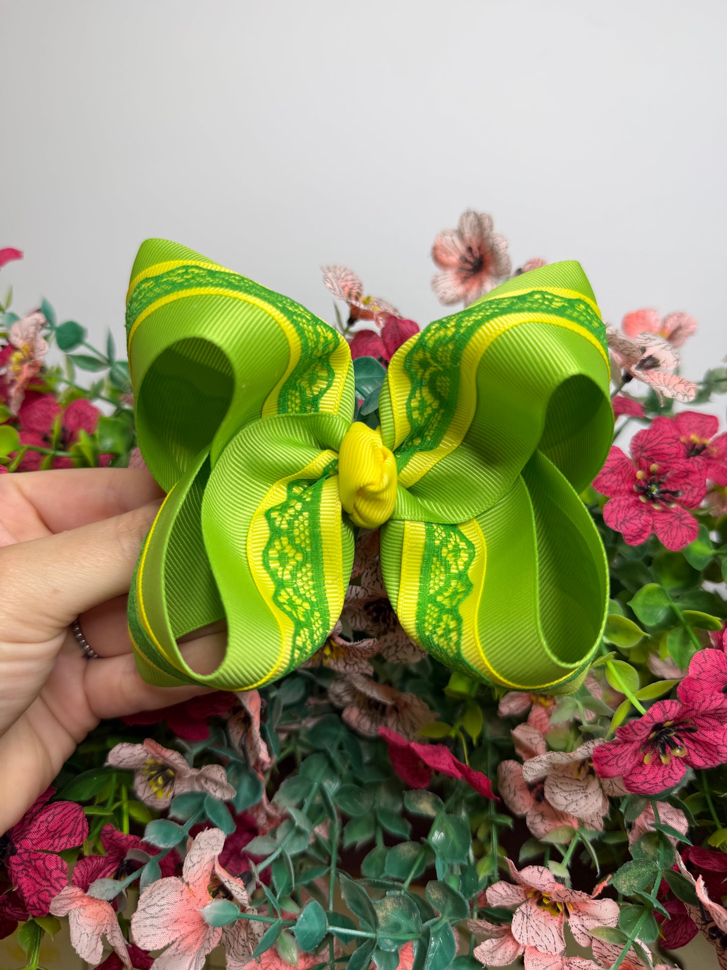 4” Clip | Green w Yellow