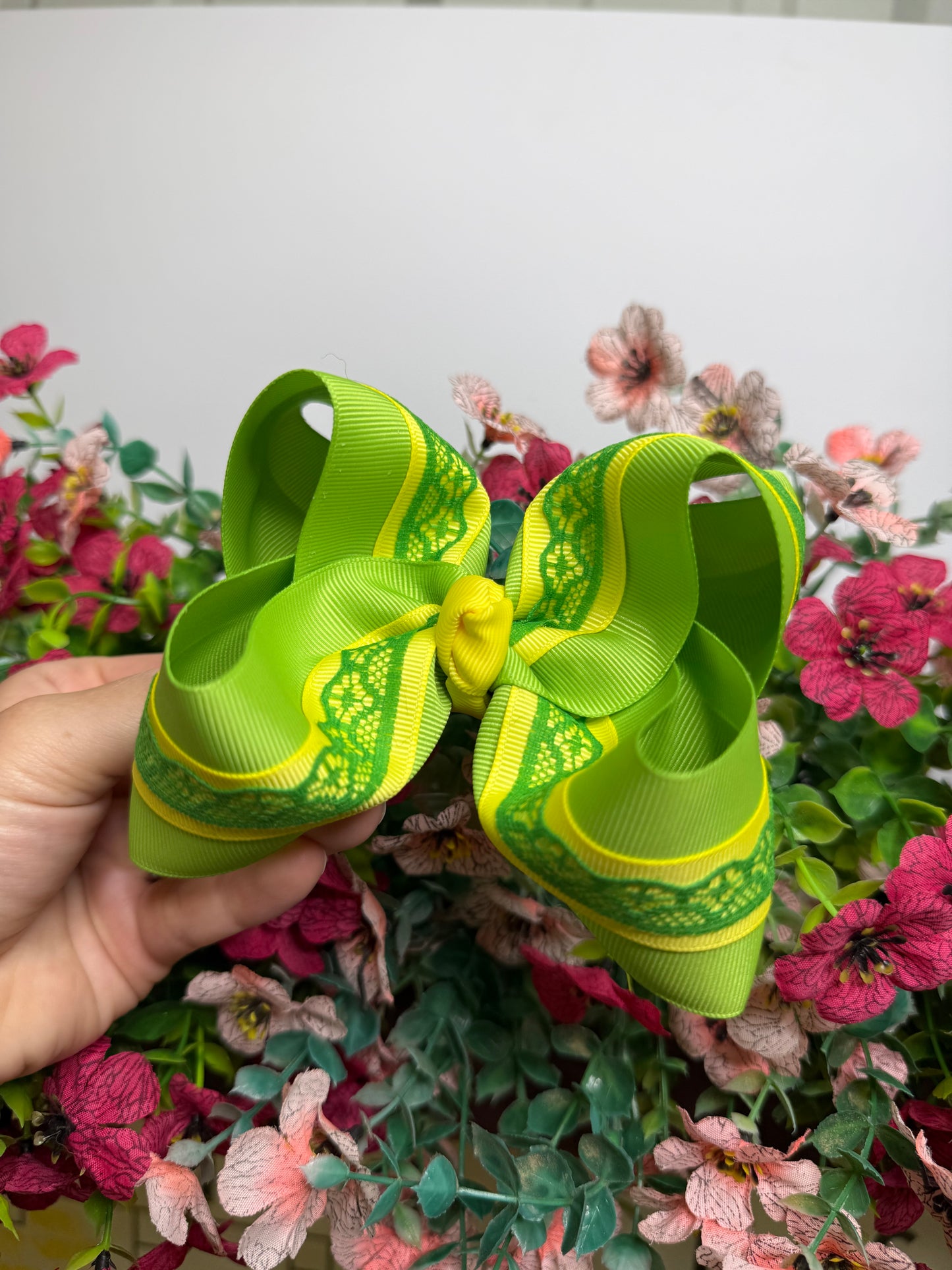 4” Clip | Green w Yellow