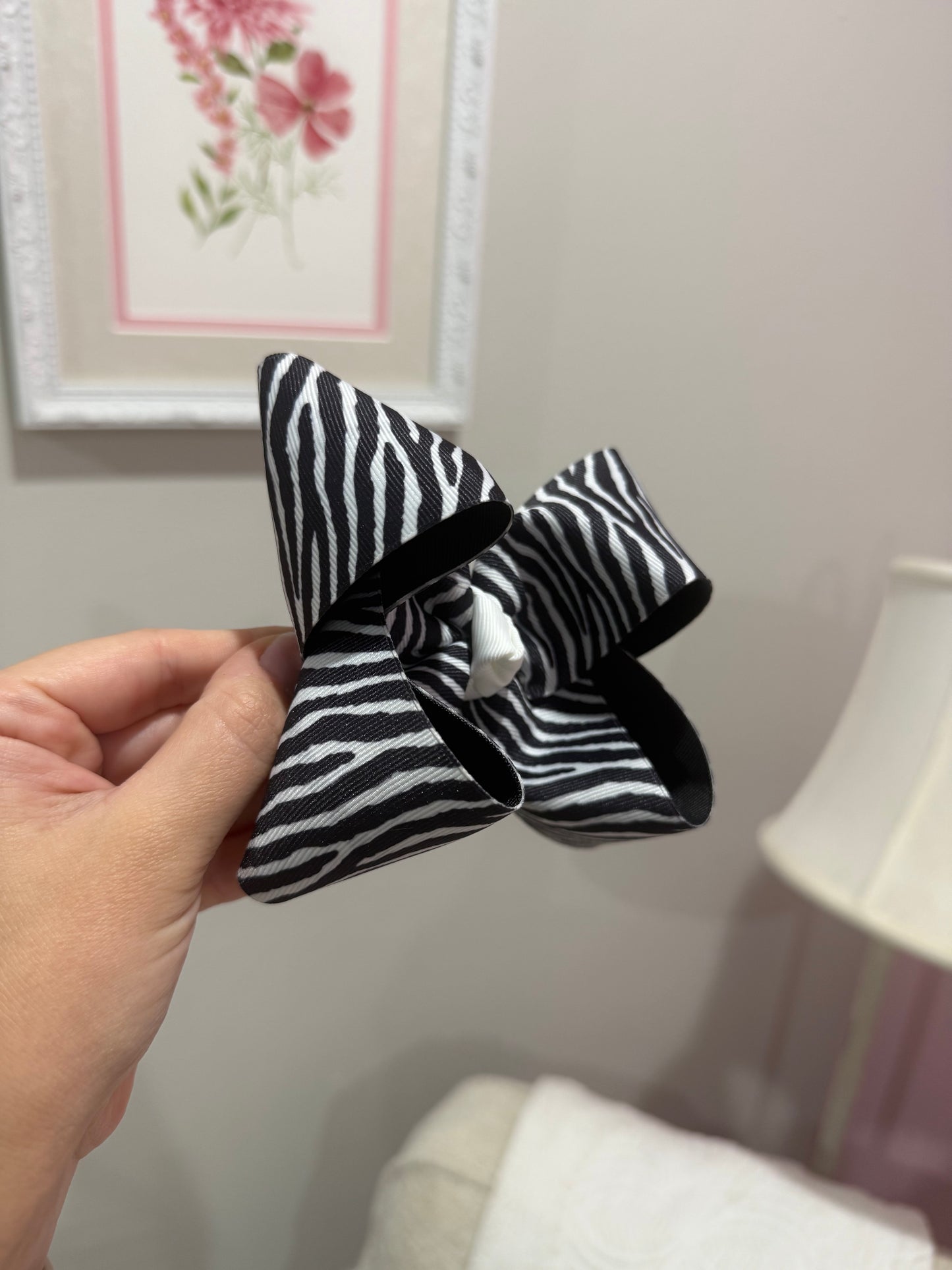 4” Clip Zebra