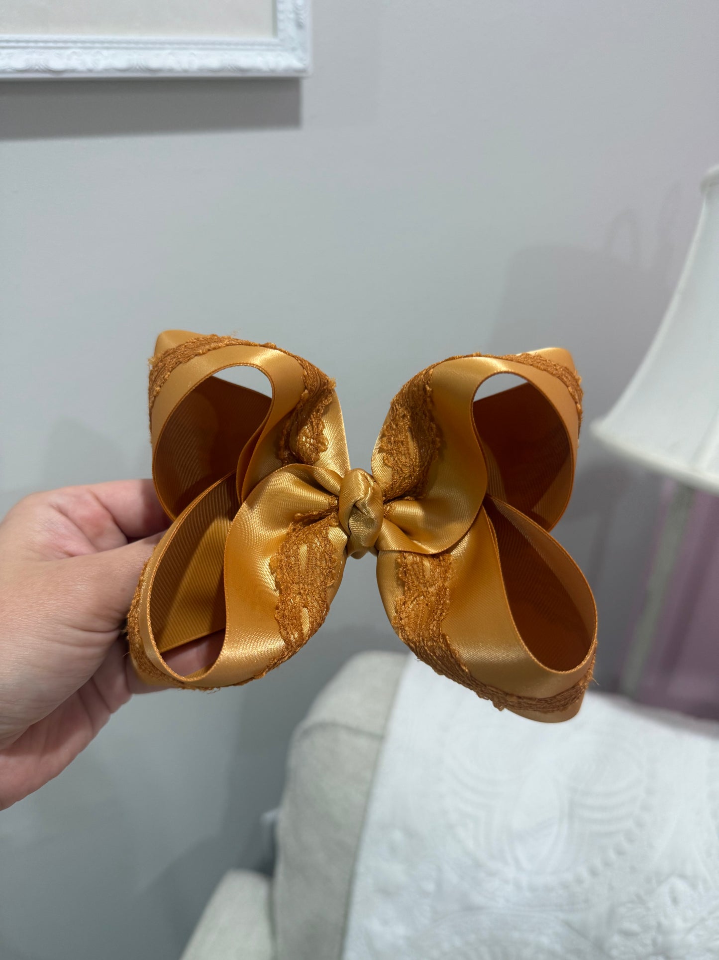5” Clip | Gold Satin