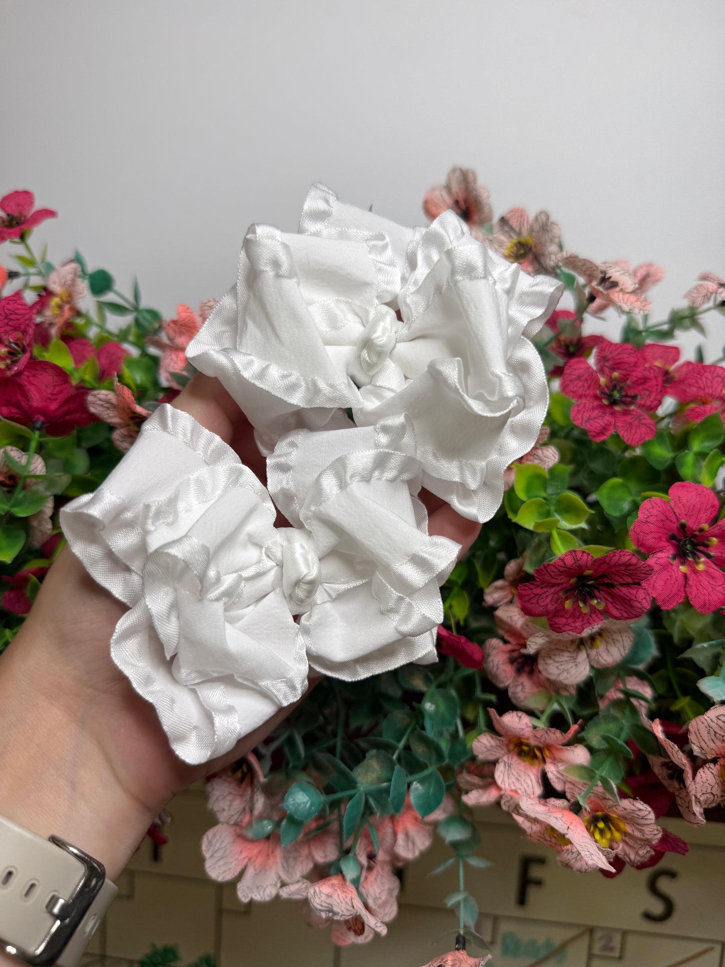 Piggies | White Double Ruffle