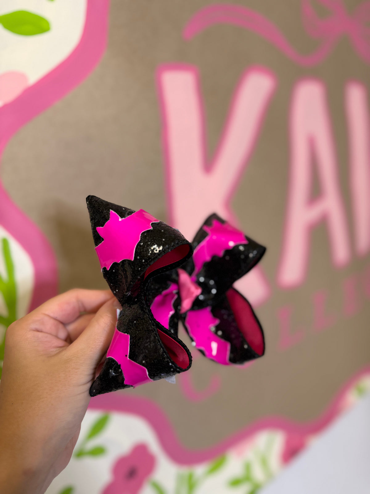 5” Pink Bats & Black Glitter